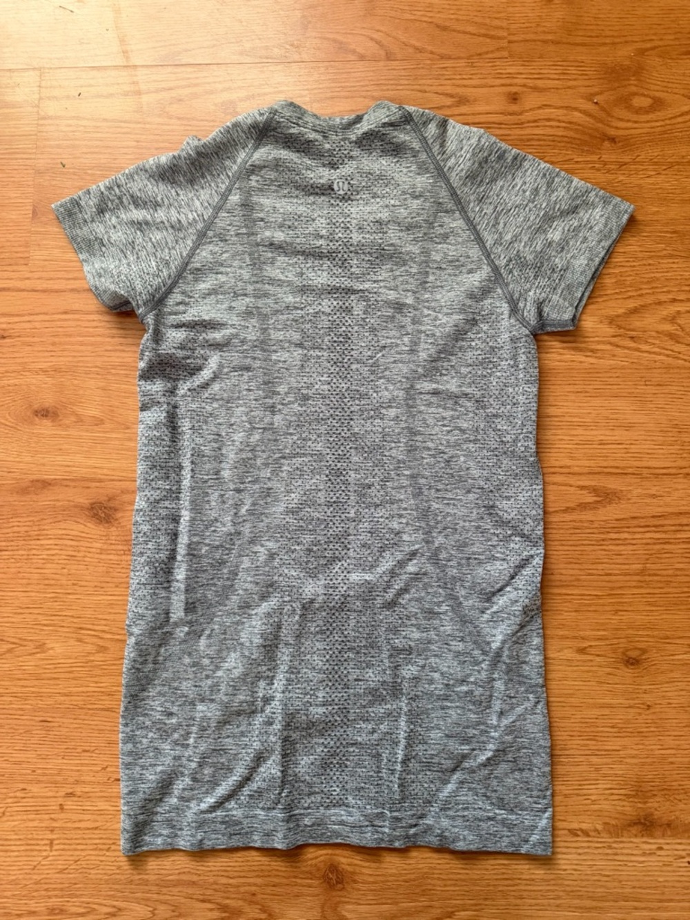 Lululemon Swiftly Gray top
